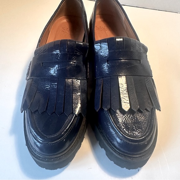 Franco Sarto | Patent Leather Penny Loafers in Navy Blue | size 8 - Picture 2 of 6